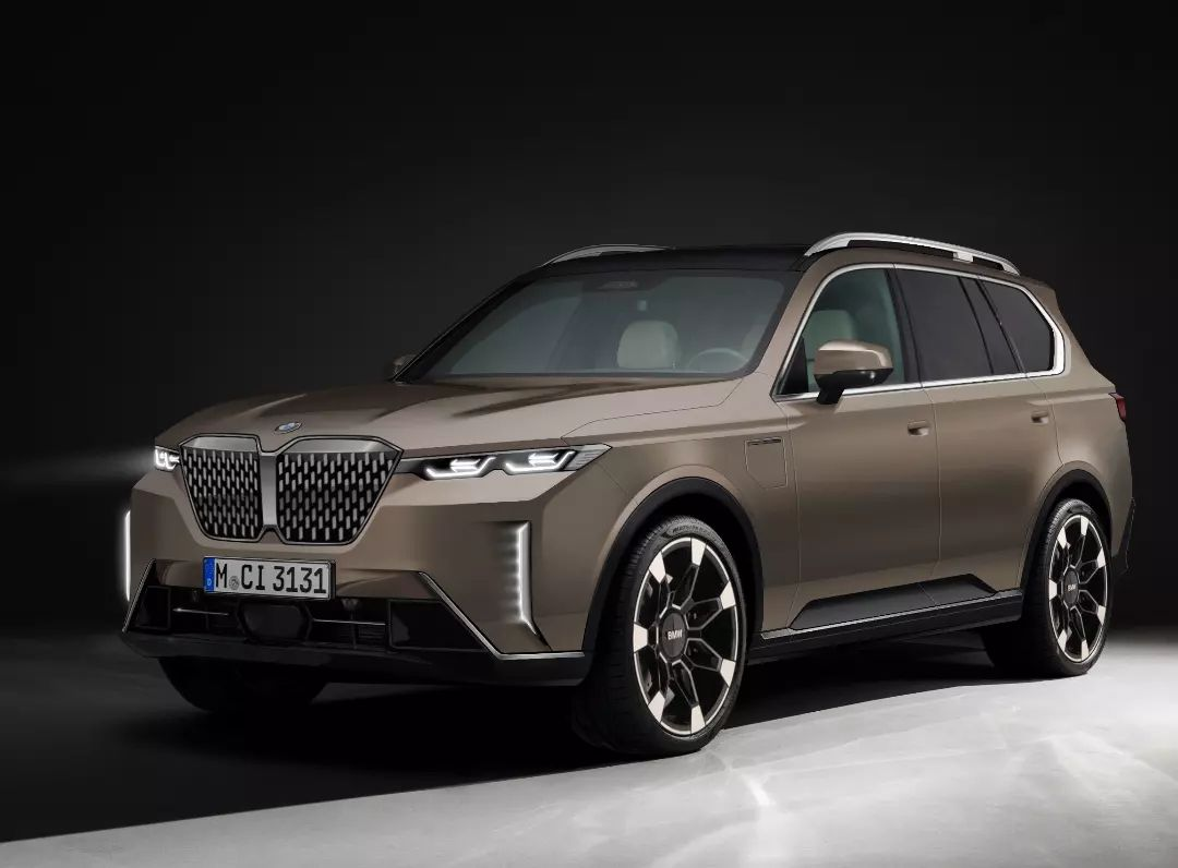 2025 BMW X7