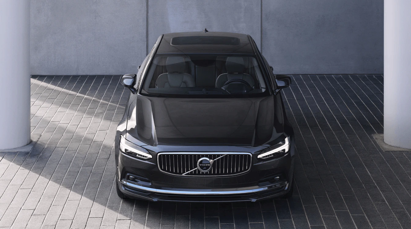 2025 Volvo S90